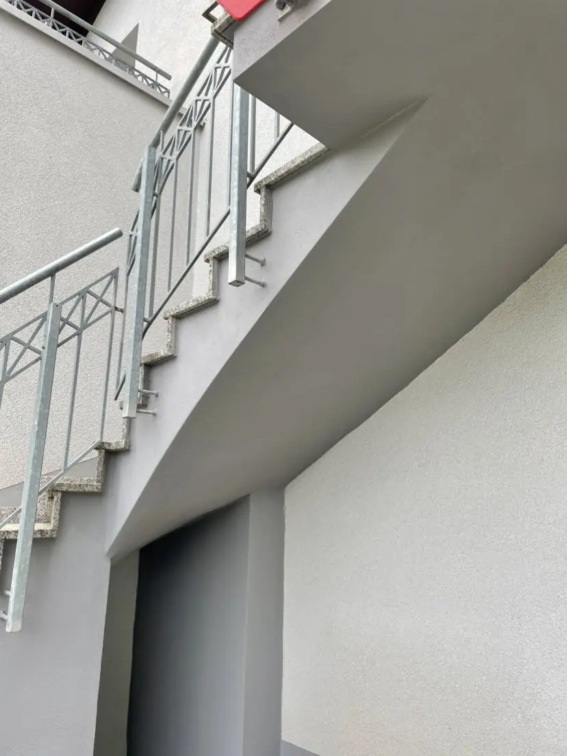 Projektfoto treppen balkon nachher