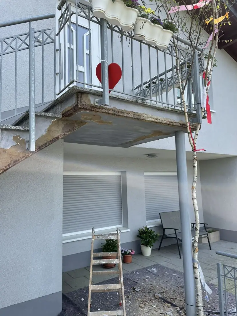 Projektfoto treppen balkon vorher