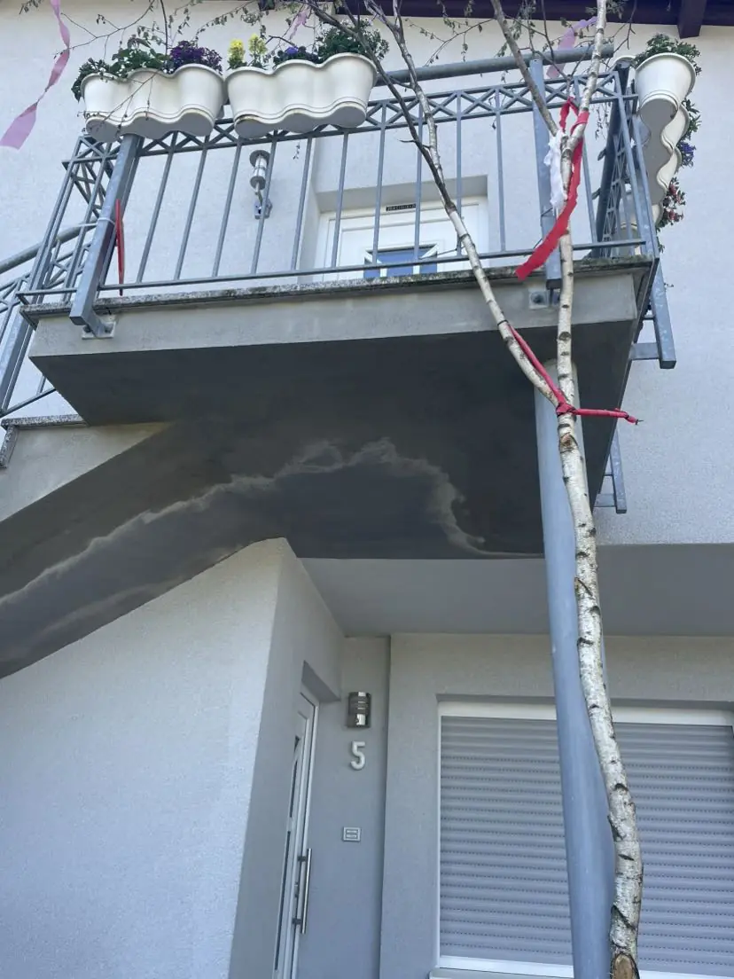 Projektfoto treppen balkon vorher