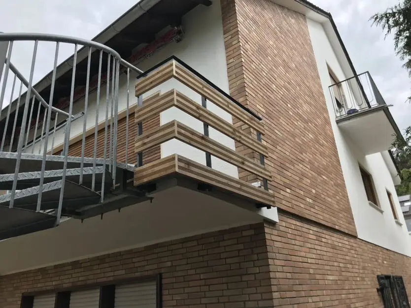 Projektfoto holzschutz balkon